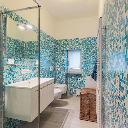 Moderno Grande Comfort